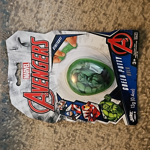 NIB Bundle Hulk Marvel Adventures 3-Piece Action Figurines Toy Set Gift Set Lot - Picture 7 of 10